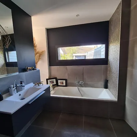 Holiday home L'oasis De - Elegance & Piscine *