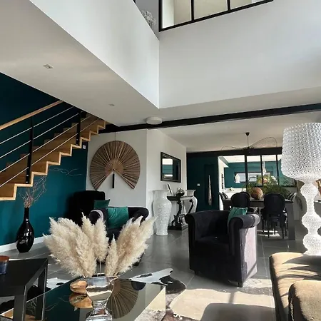 L'oasis De - Elegance & Piscine *