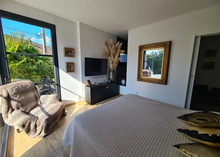 L'oasis De - élégance&piscine Сasa de vacaciones Coulaines