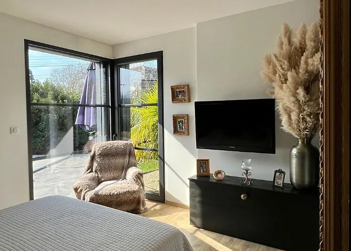 Сasa de vacaciones L'oasis De - élégance&piscine Coulaines